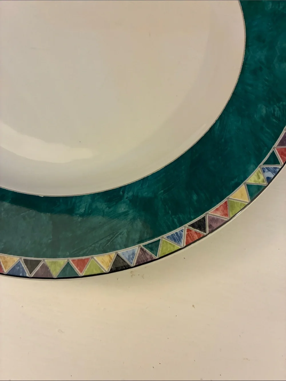 PTS International Interiors Carmen Chop Plate 12”